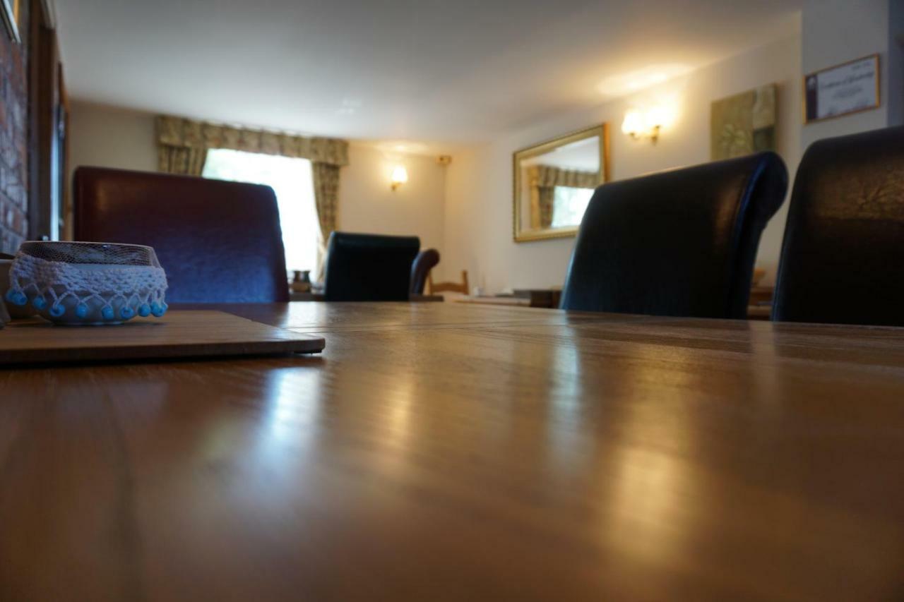 Chapel Croft Guest House Biddulph  Esterno foto